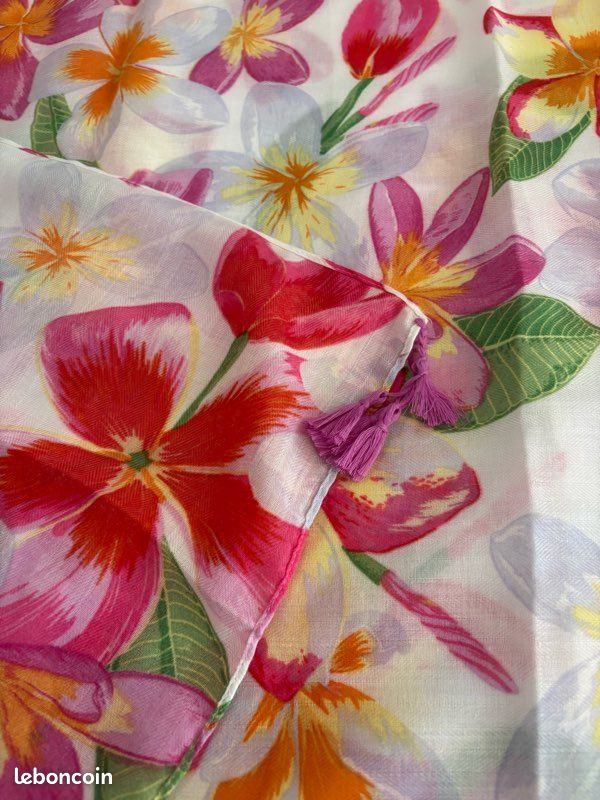 Foulard imprimé évasion (image 6)