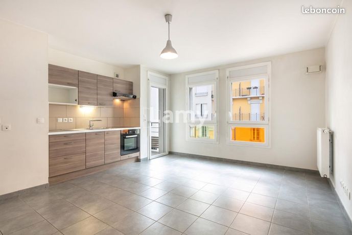 Appartement 2 pièces 43 m² — 1
