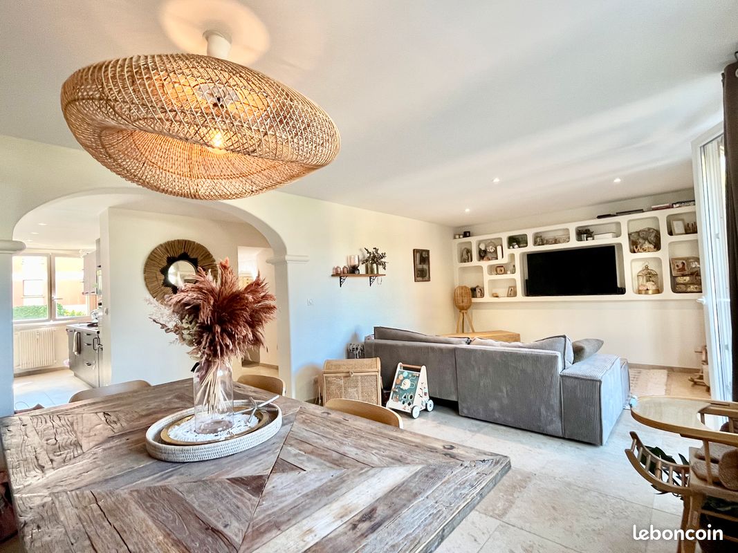 Appartement 4 pièces 80 m² · à Saint-Raphaël · 80 m² · 285 000 €
