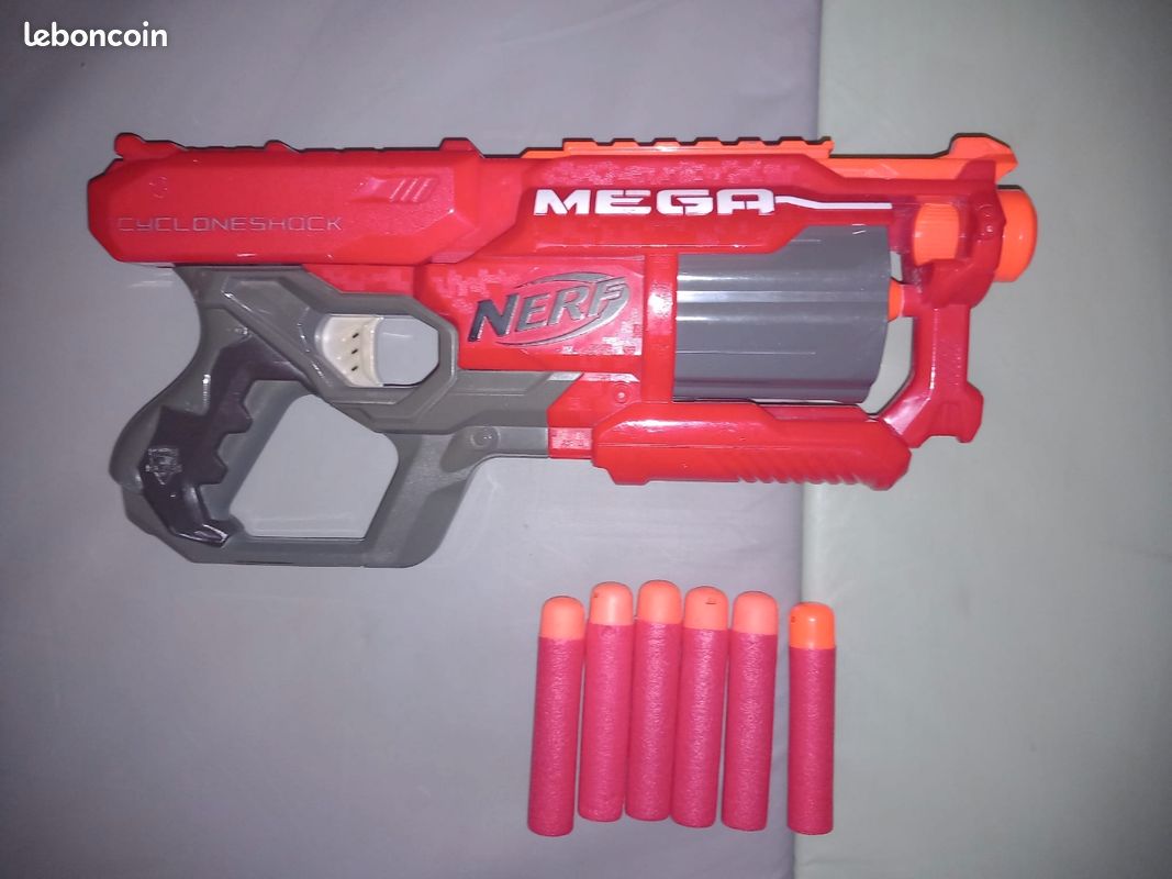 Nerf Mega Cycloneshock avec 6 fléchettes Mega (image 1)