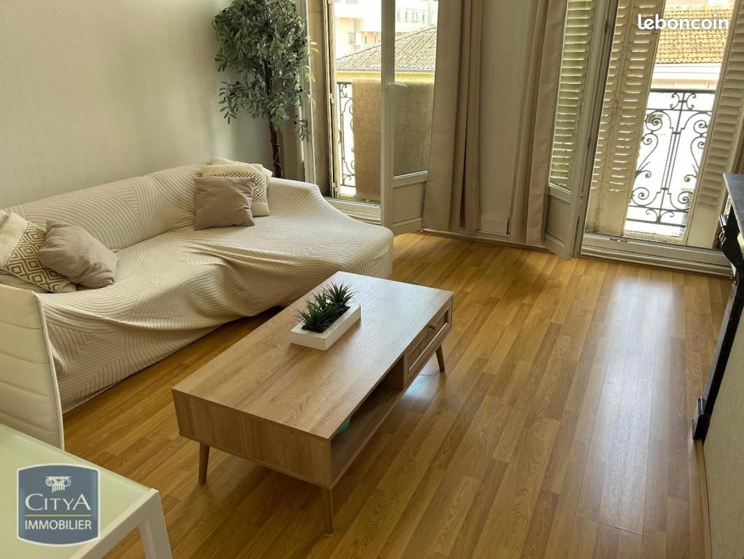 Appartement a louer chalons-en-champagne - 3 pièce(s) - 60 m2 - Surfyn