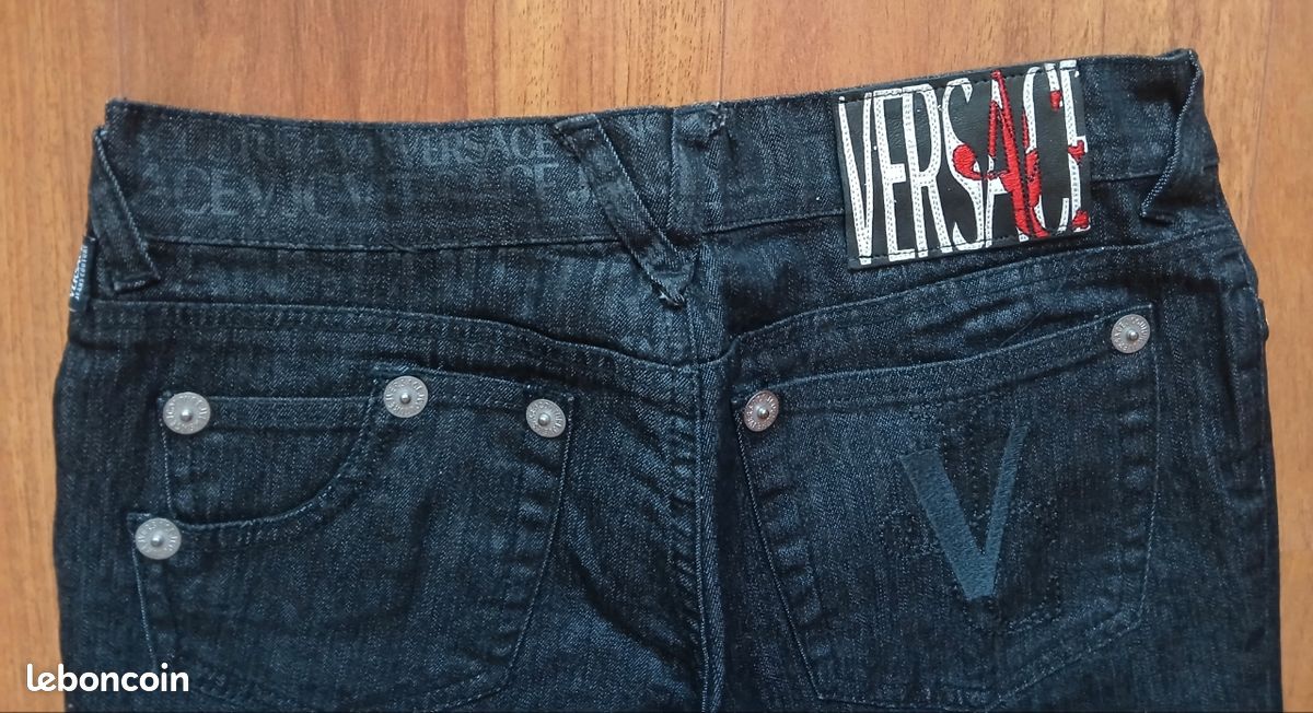 VERSACE JEANS COUTURE- Jean vintage monogram intégral neuf taille L (image 9)
