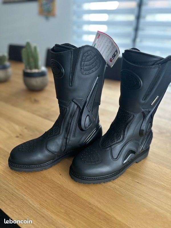 Bottes sidi adventure 40 neuves (image 2)