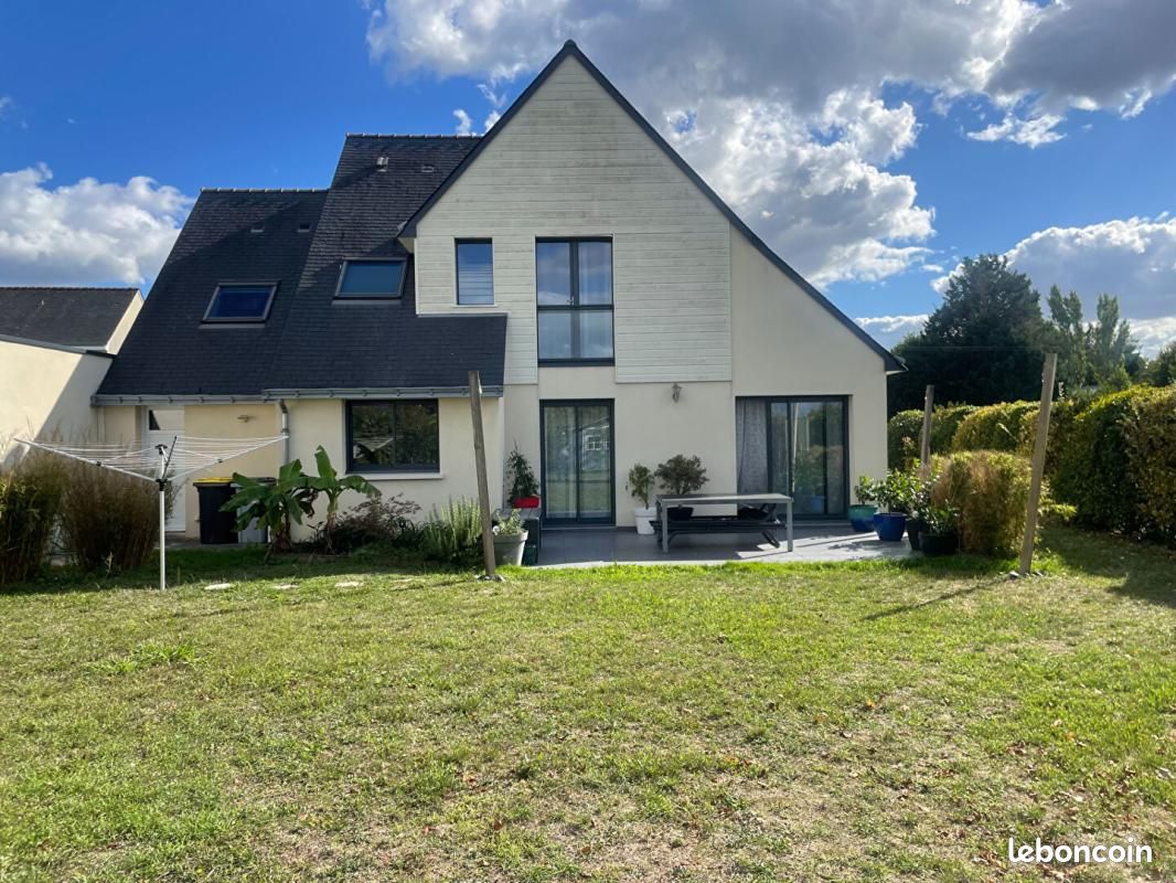 Maison 5 pièces 160 m² · à Rives-du-Loir-en-Anjou · 160 m² · 400 000 €