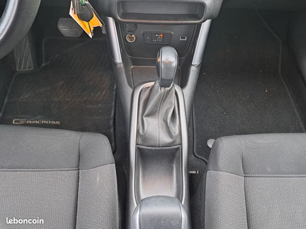 Citroen c3 aircross 1.5 hdi 120cv boite- auto eat6 (image 9)