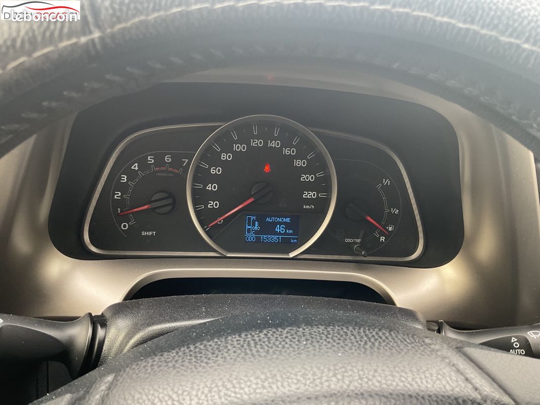 TOYOTA RAV4 124 D-4D 2WD Lounge (image 22)