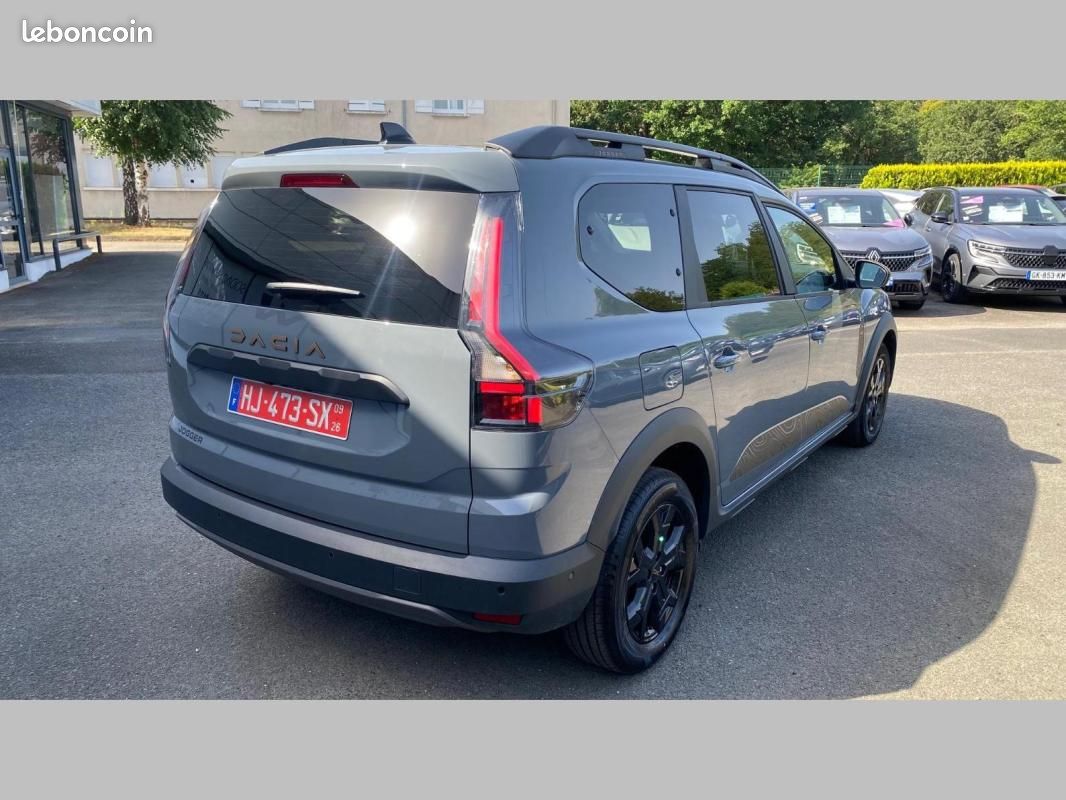 Dacia Jogger TCe 110 7 pl Extreme (image 3)