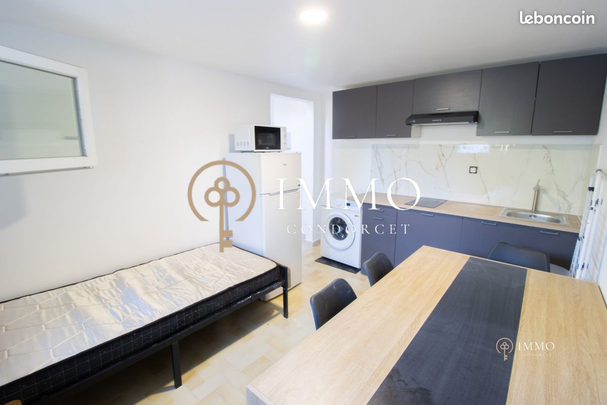 Appartement 1 pièce 17 m² · à Palaiseau · 17 m² · 700 €/mois