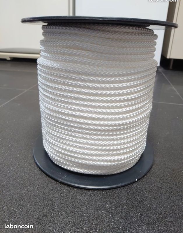 Bobine de 100 mètres de corde polyamide diamètre 10 mm (image 1)