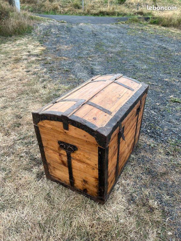 Coffre bois ancien (image 3)