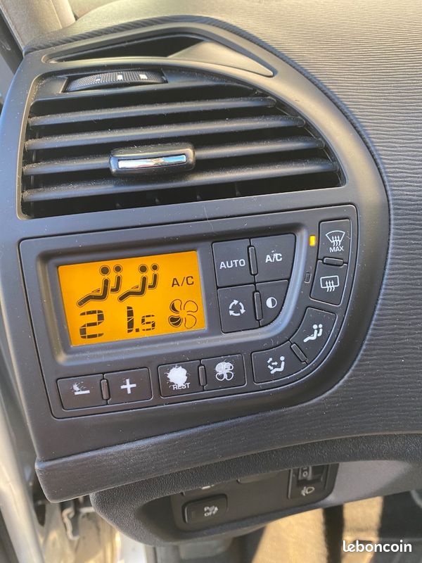 Citroën C4 Airplay (image 17)