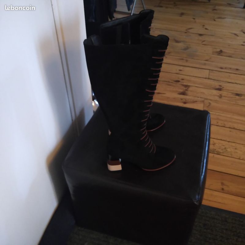 Paire de bottes hautes (image 2)