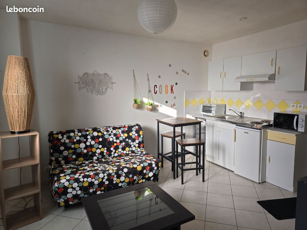 Appartement 2 pièces 23 m² · à Avranches · 23 m² · 370 €