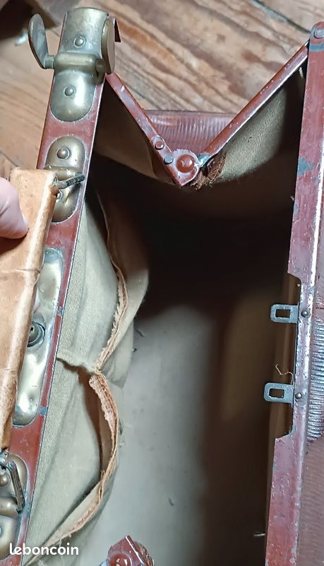 Ancienne petite mallette, valise de médecin (image 6)