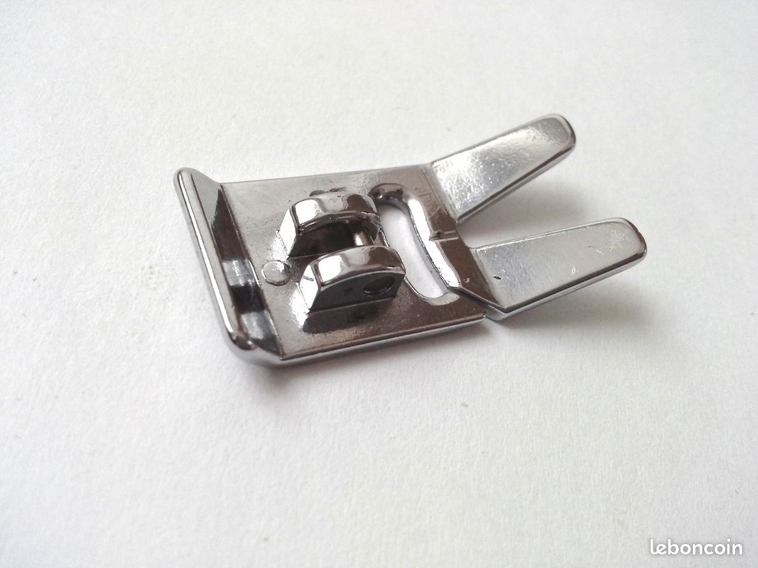 Pied presseur universel en métal 137627 pour machine à coudre Singer (image 7)