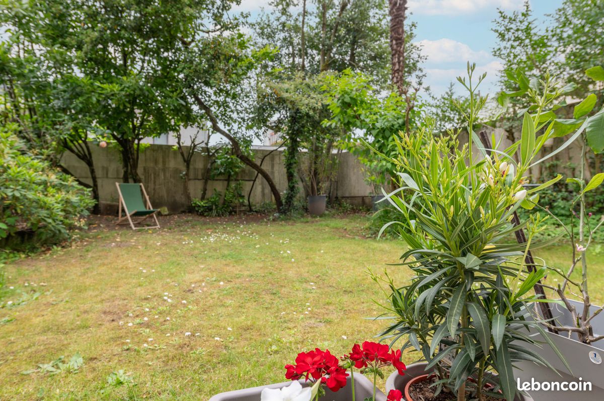 Maison 12 pièces 230 m² · à Nantes · 230 m² · 1 035 000 €