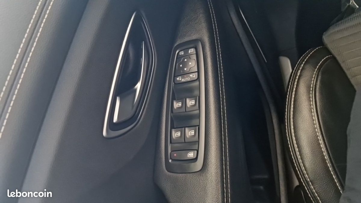Renault Scénic IV TCE 140 FAP TREND (image 12)