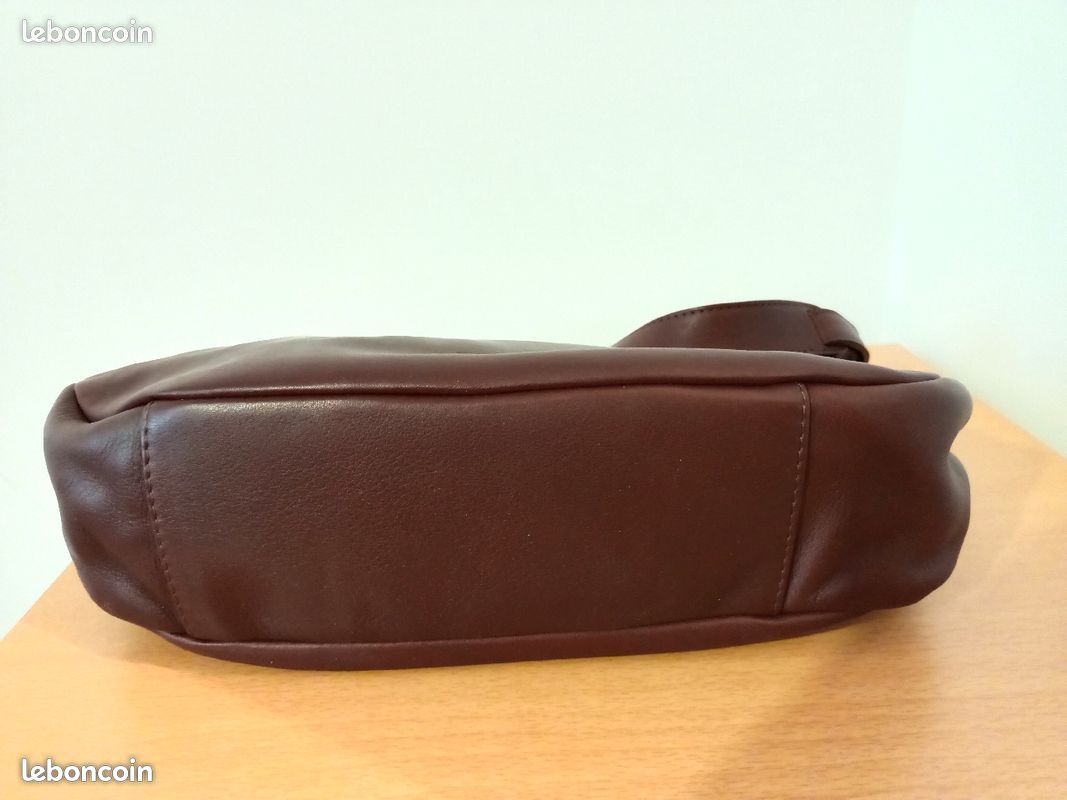 Patrick Blanc Sac seau en cuir effet naturel déco cloutée Marron