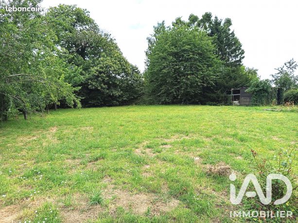 Terrain 1054 m² Les Iffs