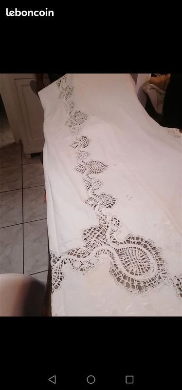 Vend très beau draps ancien ils sont énormément brodés (image 6)