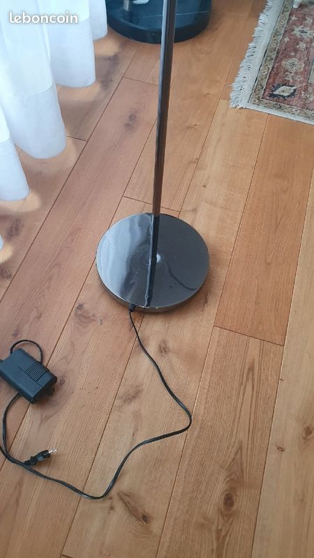 Lampadaire chromé (image 2)