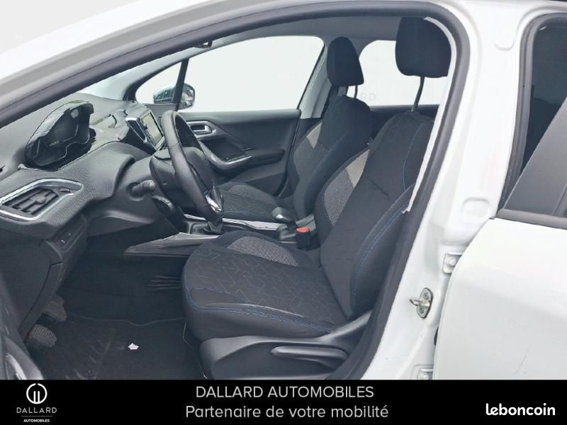 Peugeot 2008 1.2 PureTech 130ch E6.c Style S&S (image 9)