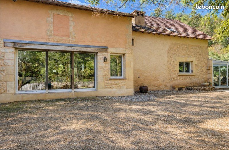 Maison 5 pièces 240 m² · à Le Bugue · 240 m² · 450 000 €