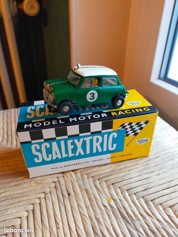 Scalextric C58 Cooper verte fonctionne sans boite • EUR 27,25