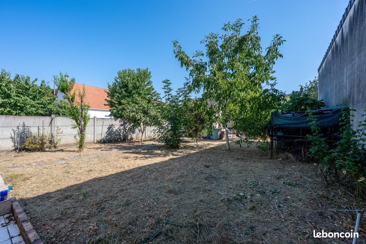 Maison 5 pièces 98 m² · à Crosne · 98 m² · 299 000 €