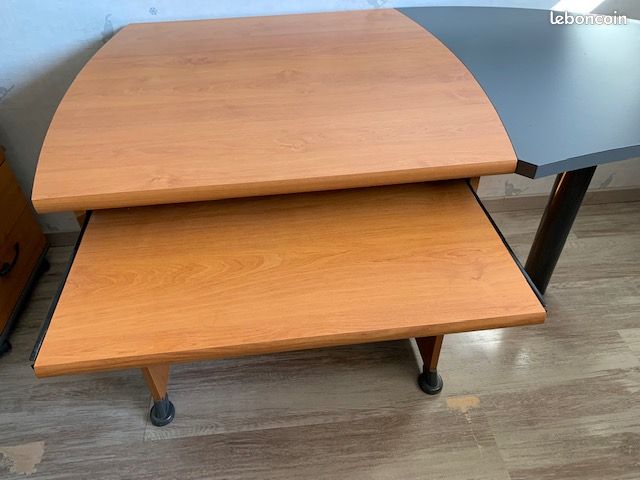 Bureau (image 2)