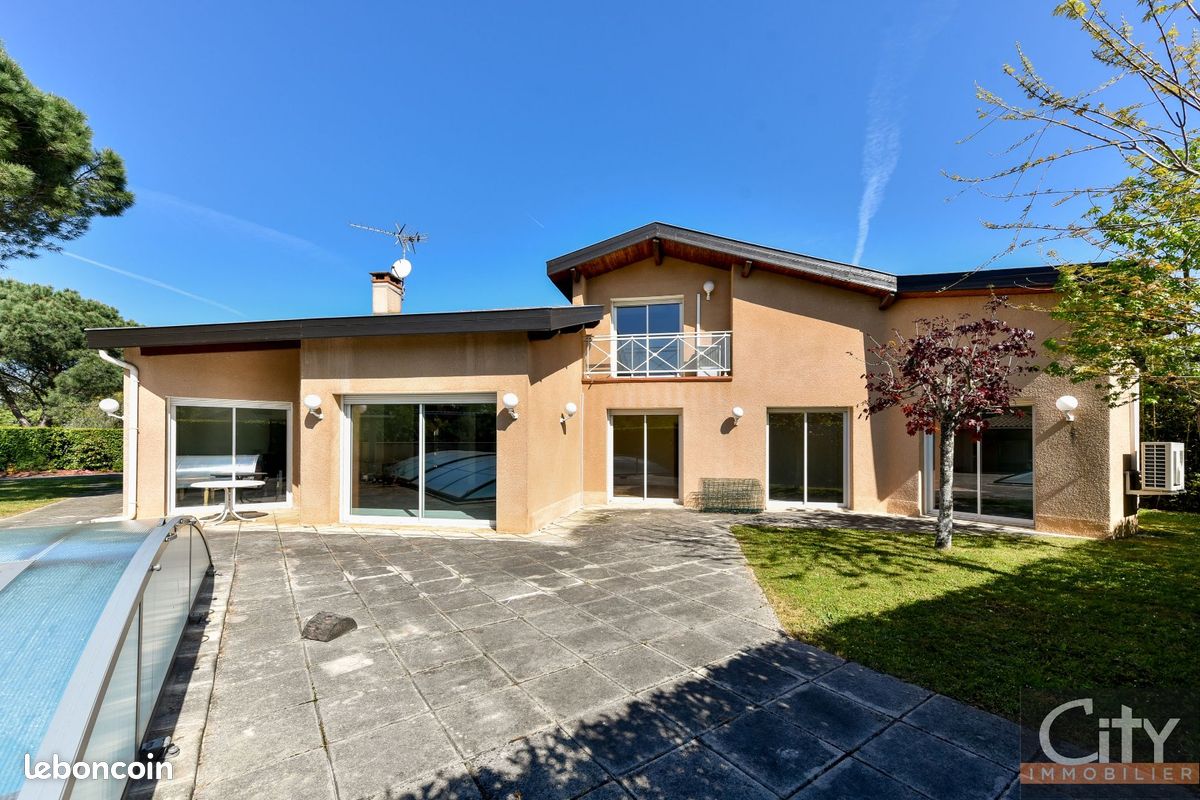 Maison 7 pièces 280 m² · à Toulouse · 280 m² · 660 000 €