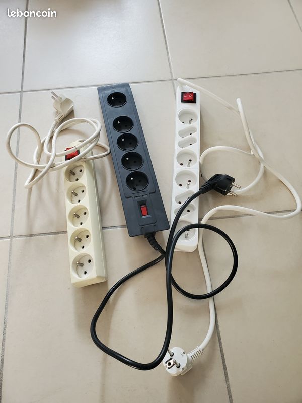 Lot de 3 prises multiples (image 1)