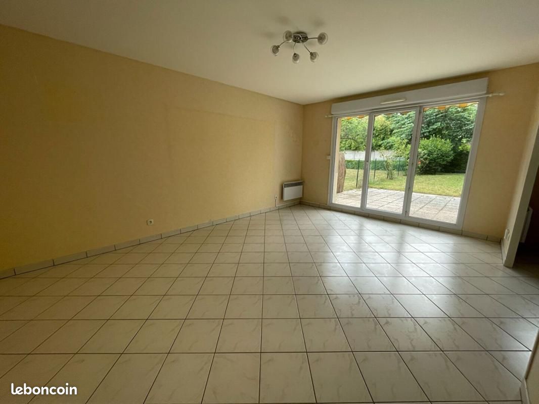 Appartement 2 pièces 70 m² · à La Chapelle-Saint-Mesmin · 70 m² · 782 €