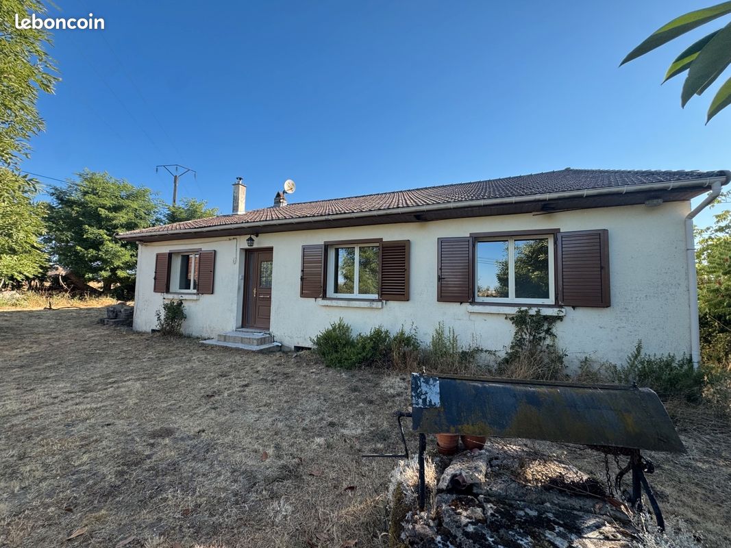 Maison 5 pièces 112 m² · à Issy-l'Évêque · 112 m² · 130 000 €