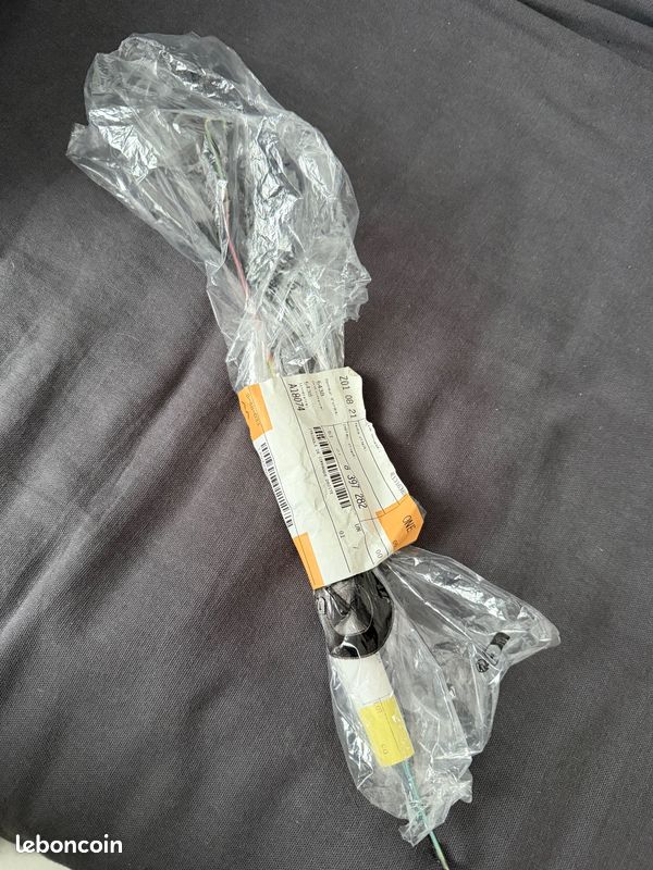 TRINGLE DE COMMANDE DROITE pour z3 neuf (image 1)