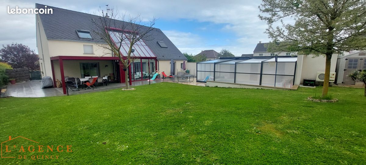 Maison 7 pièces 210 m² · à Mareuil-lès-Meaux · 210 m² · 740 000 €