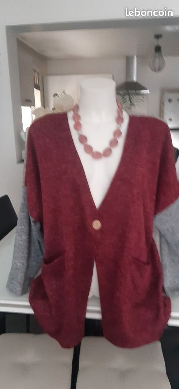 Une veste grise et bordeaux taille unique marque Made In Italy Fashion (image 1)