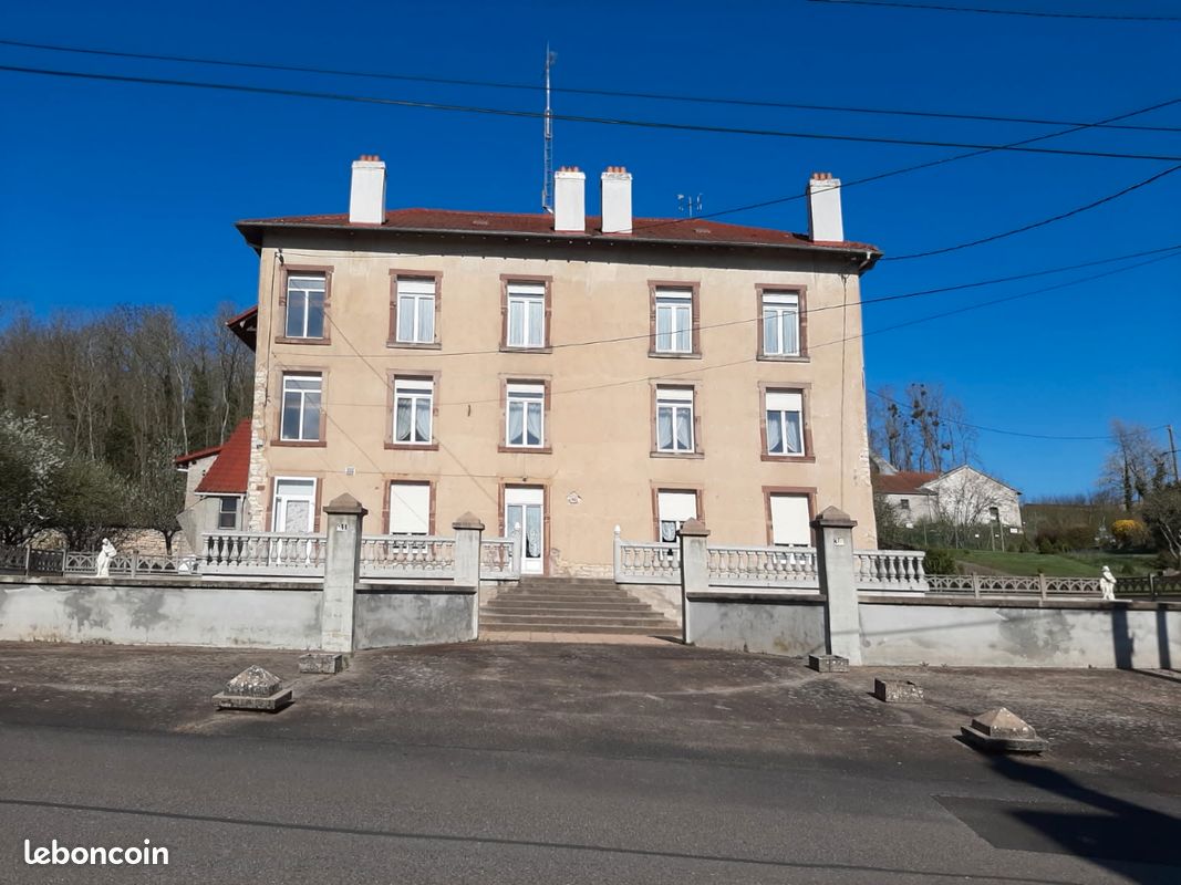 Immeuble 23 pièces 600 m² · à Einville-au-Jard · 600 m² · 199 000 €