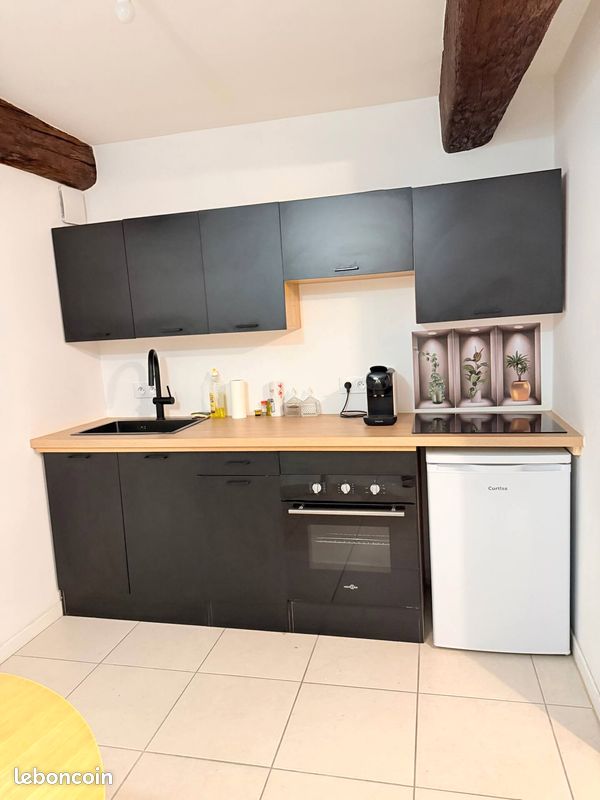 Appartement 1 pièce 30 m² · à Nîmes · 30 m² · 590 €/mois