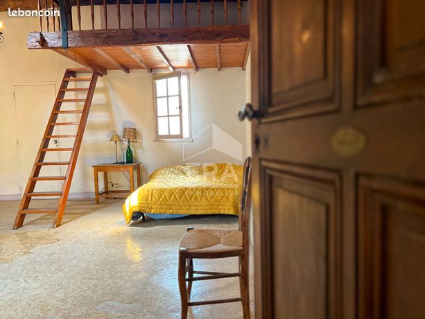 Maison 15 pièces 375 m²