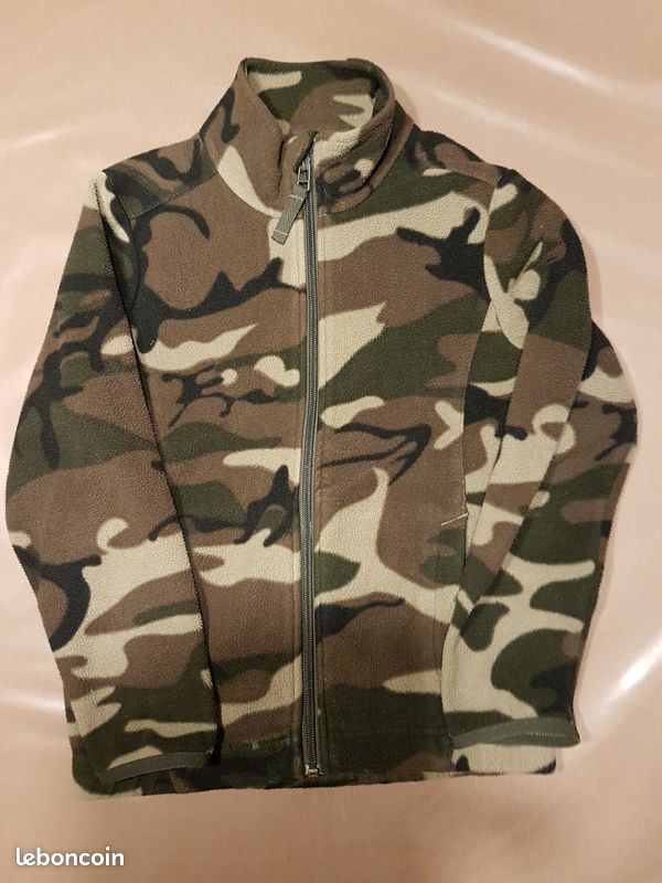 Lot vêtements (22) pour garçon 10 ans (image 6)