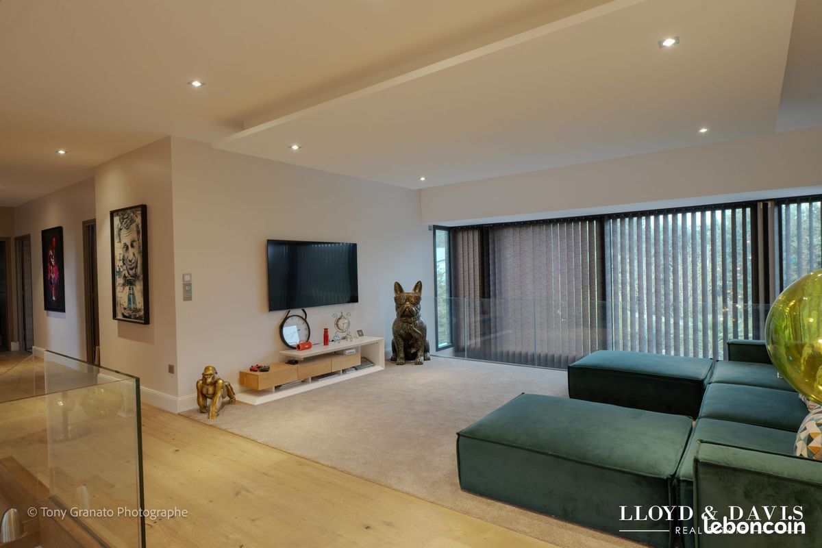 Propriété 11 pièces 400 m² (image 16)