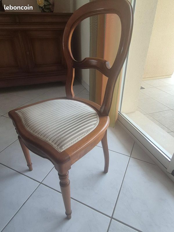 Paire de Chaises en tissu (image 1)