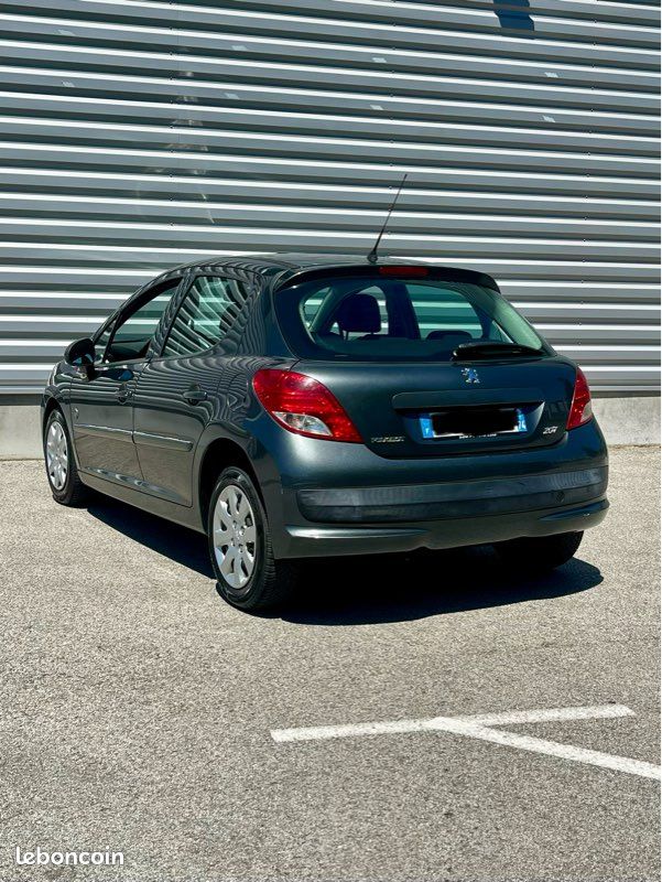 PEUGEOT 207 5 portes 1.4 VTi 16V 95 cv Urban Move (image 3)