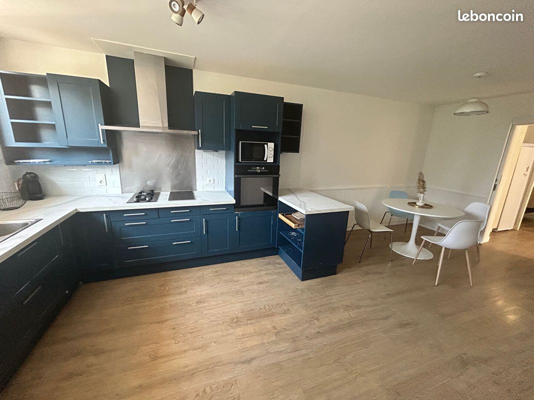 Maison 7 pièces 129 m² · à Quimper · 129 m² · 1 100 €/mois