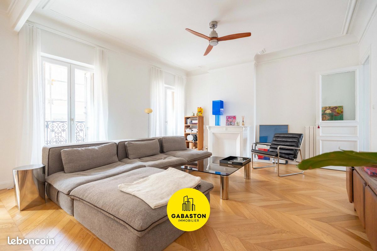 Appartement 3 pièces 130 m² · à Marseille · 130 m² · 520 000 €