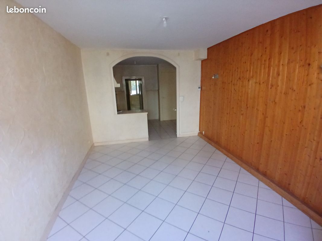Maison 5 pièces 95 m² · à Brives-Charensac · 95 m² · 104 000 €