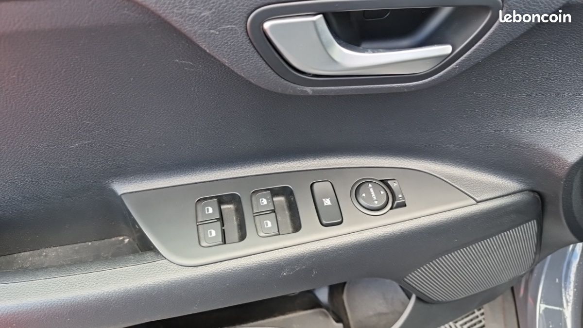 Kia Stonic 1.0 T-GDI 100 CH Active Business (image 23)