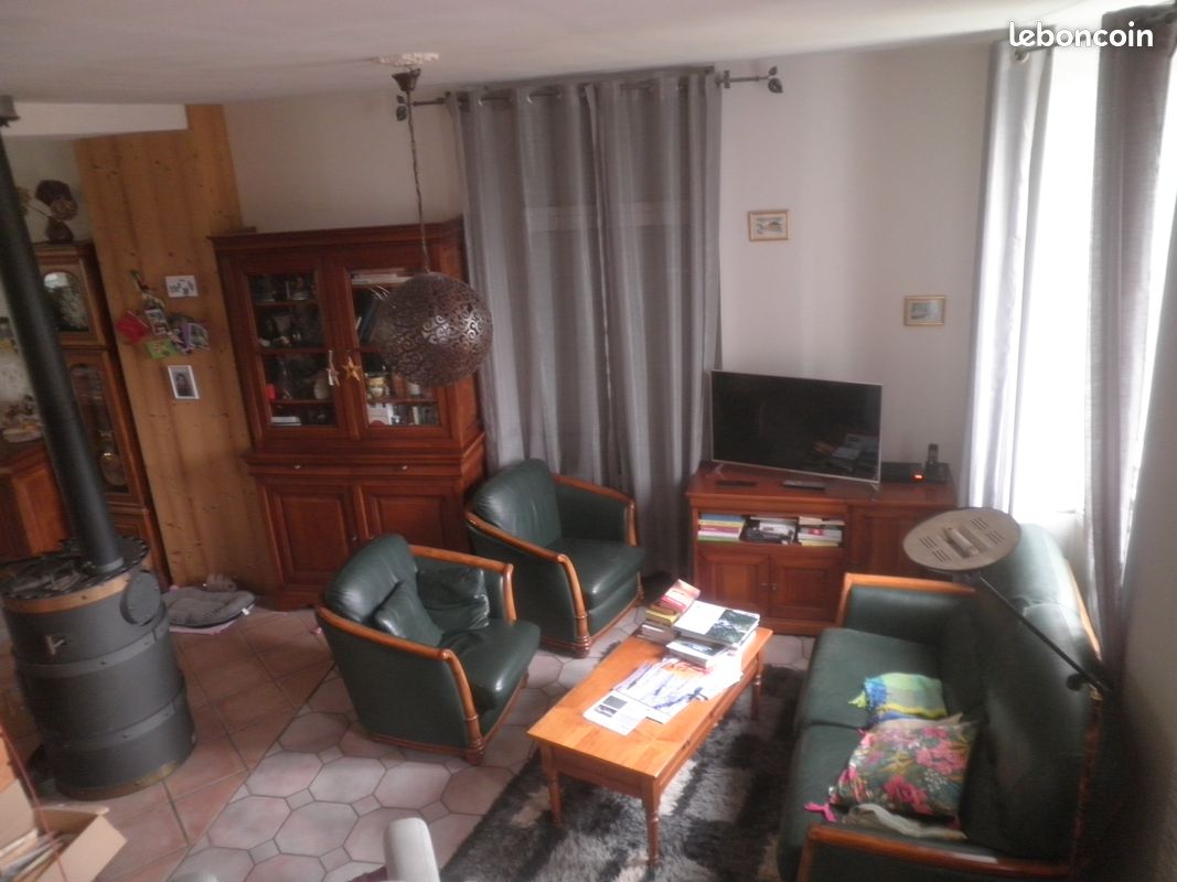 Maison 7 pièces 200 m² · à Longevilles-Mont-d'Or · 200 m² · 519 000 €