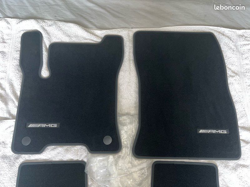 Tapis De Sol Caoutchouc 3D Sur Mesure Pour Mercedes-Benz EQB X 243 (2021-2025)